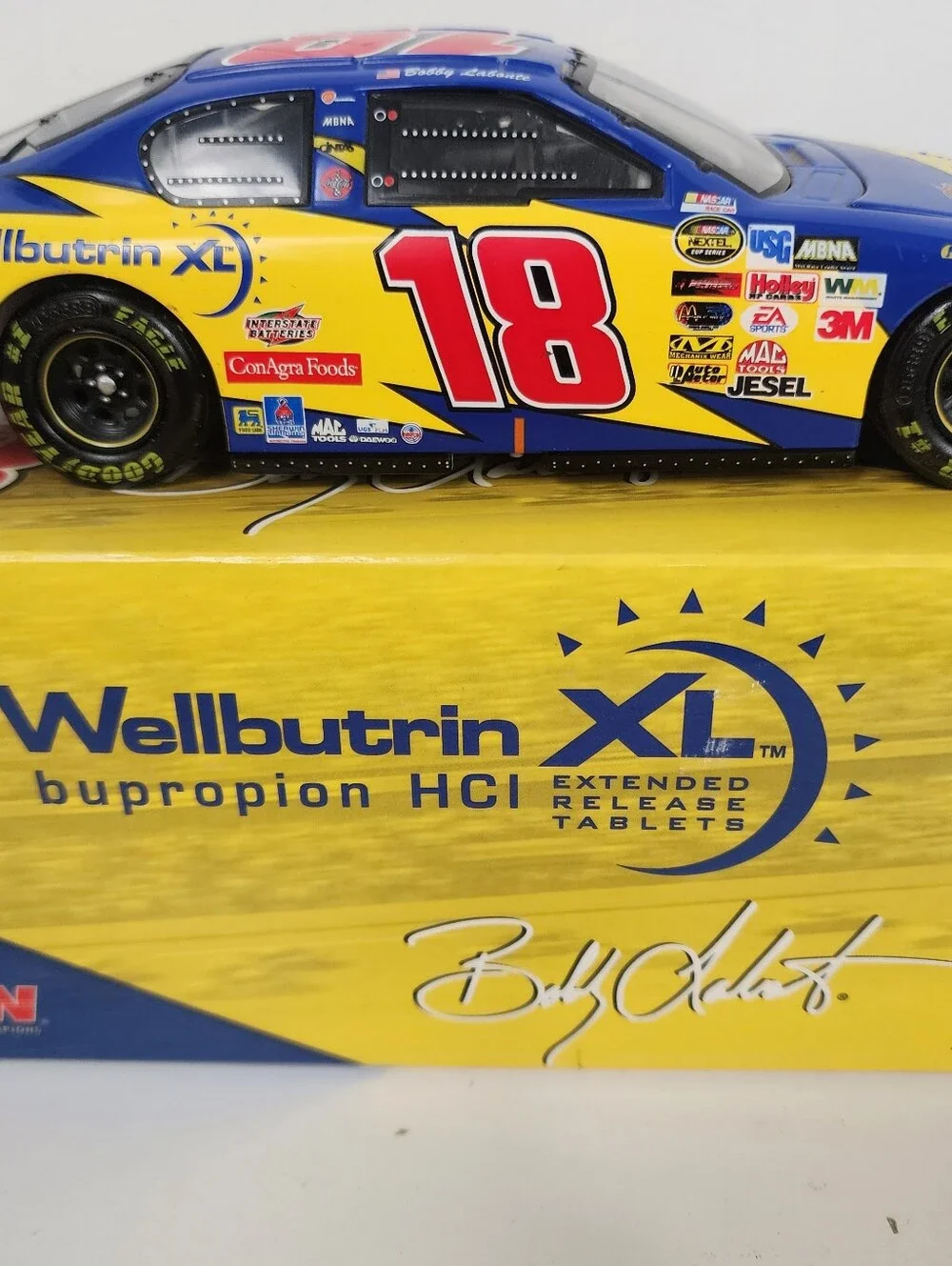 Bobby Labonte '04 Action #18 Die-Cast Race Car Welbutrin Chevy Monte Carlo /3072